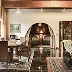 Отель Hotel-restaurant Barbarossahof