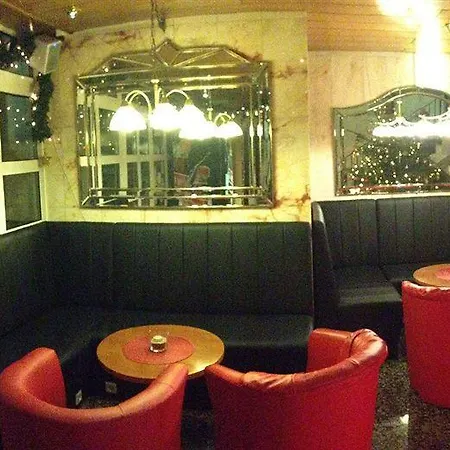 Hotel-restaurant Barbarossahof Szálloda Kaiserslautern