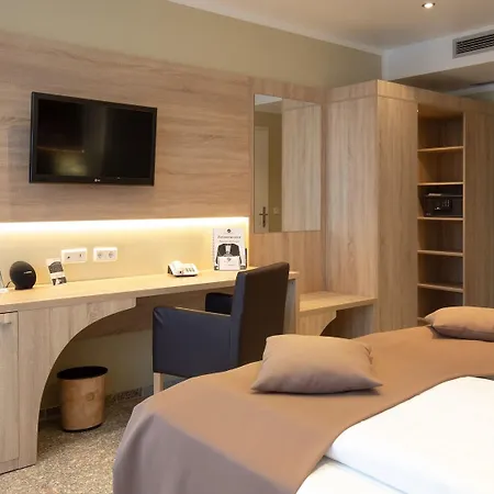 Szálloda Hotel-restaurant Barbarossahof 4*
