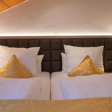 Szálloda Hotel-restaurant Barbarossahof
