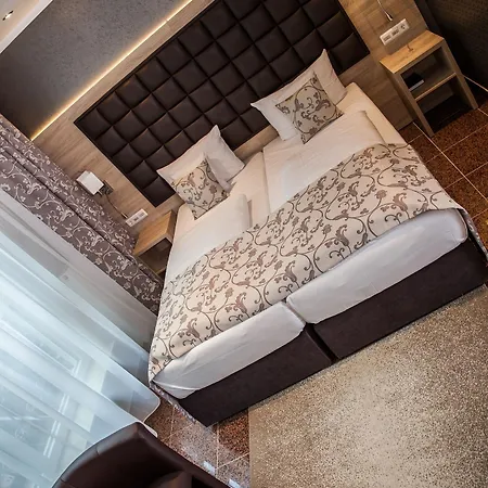 Szálloda Hotel-restaurant Barbarossahof