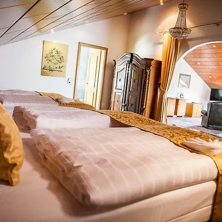 Hotel-restaurant Barbarossahof Szálloda 4*
