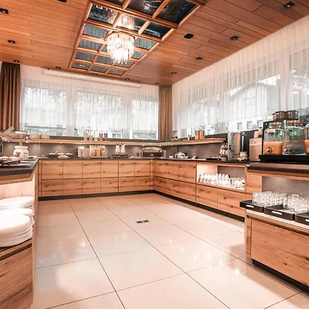 Hotel-restaurant Barbarossahof Szálloda 4*