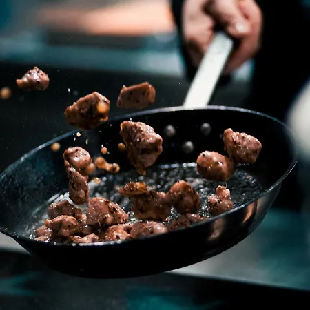 ومطعم بارباروساهوف 4*