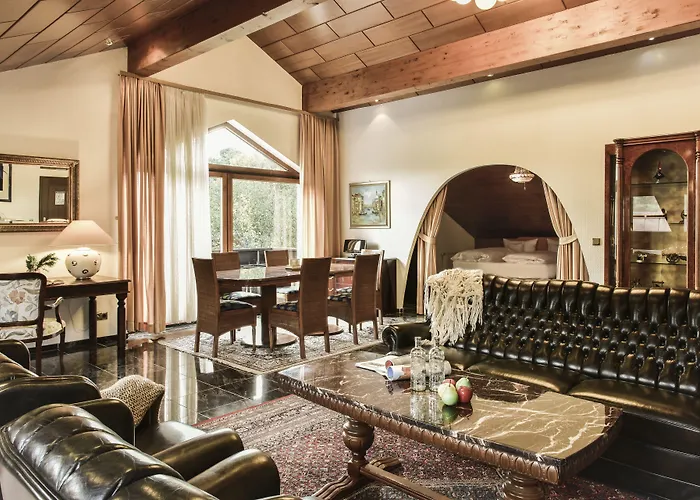 Hotel Hotel-restaurant Barbarossahof 4*