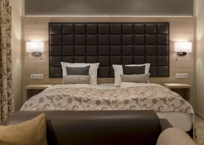 Hotel Hotel-restaurant Barbarossahof 4*