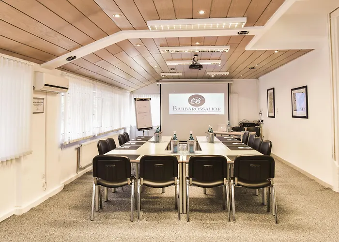 Hotel Hotel-restaurant Barbarossahof 4*
